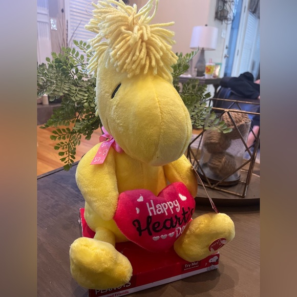 Peanuts Woodstock plush holiday greeter NWT - Picture 2 of 8
